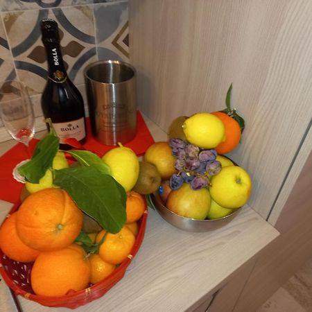 Antico-Vicolo Appartamento Viviana Vercelli Bagian luar foto
