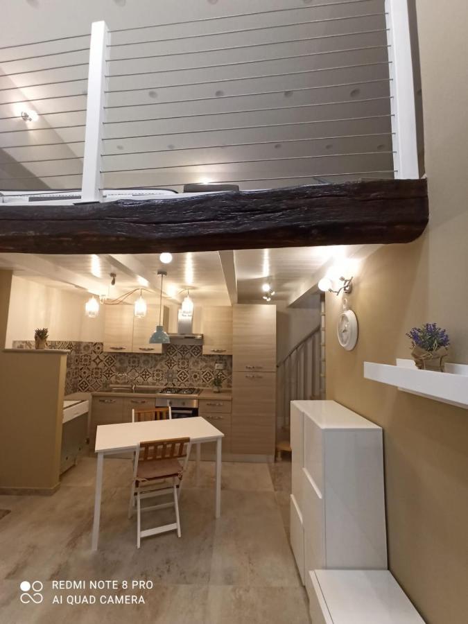 Antico-Vicolo Appartamento Viviana Vercelli Bagian luar foto